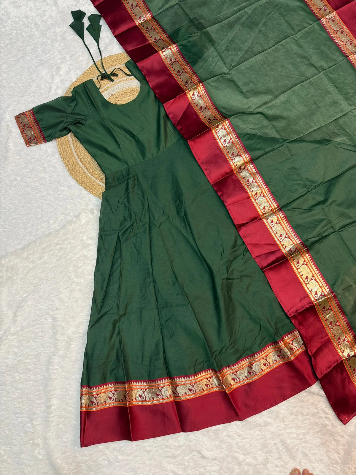 Kanchi Cotton Gown Set
