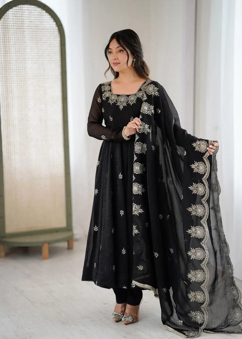 ❤️Elegant Embroidery Sequence Designer Anarkali Three Piece Set❤️